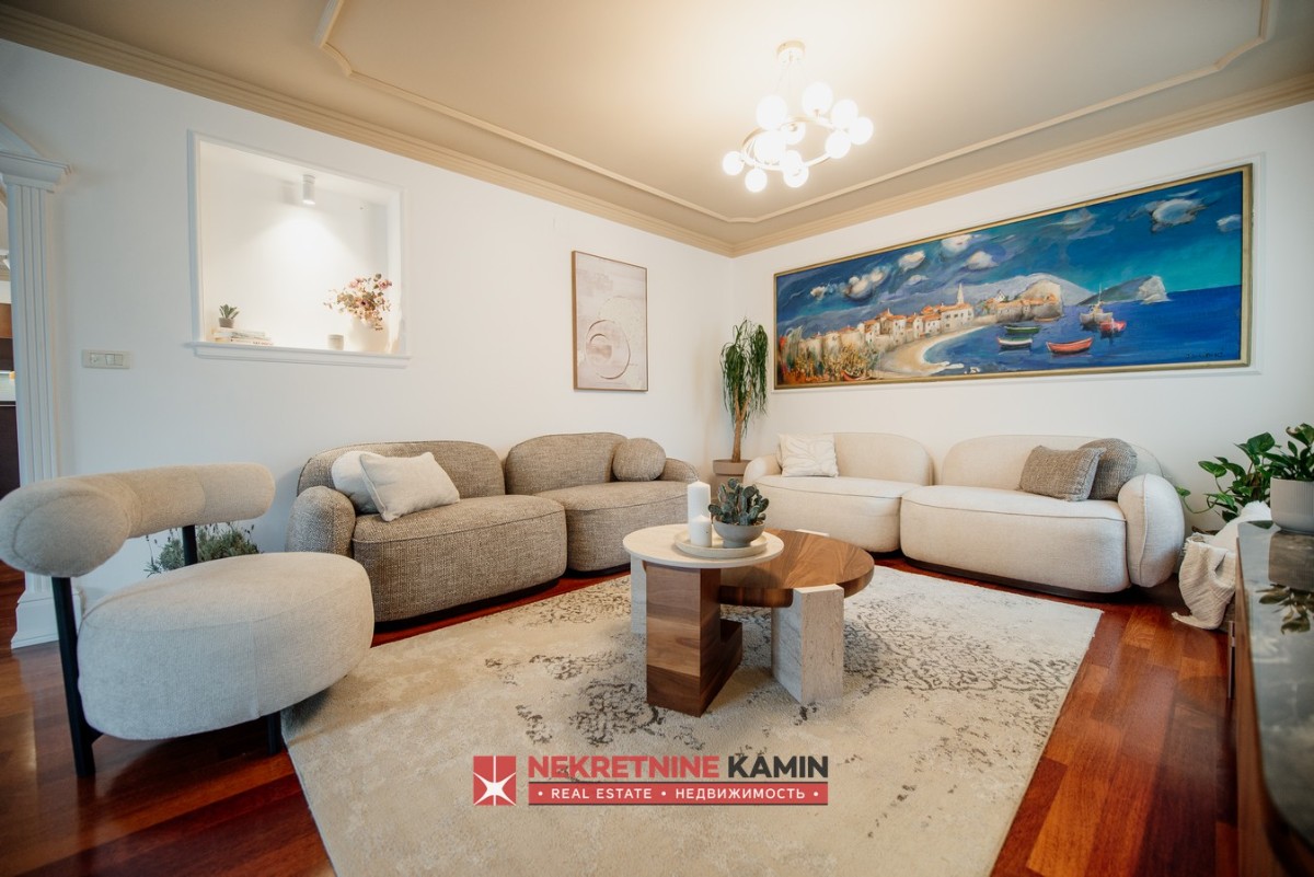 Izdaje se LUX dupleks sa djakuzijem-površine 200m2, Budva 